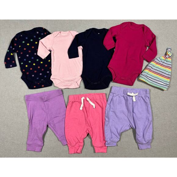NWOT PRIMARY organic cotton Newborn baby clothing bundle bodysuits pants hat NB - Picture 1 of 6